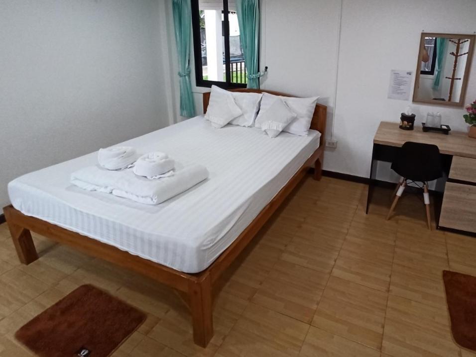 Rainbow House Resort Kamphaeng Phet Room photo
